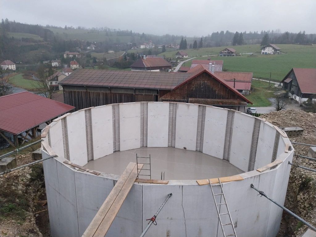 Construction circulaire en bloc de béton