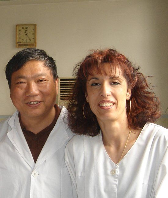 Magali Delaspre et un professeur en Chine