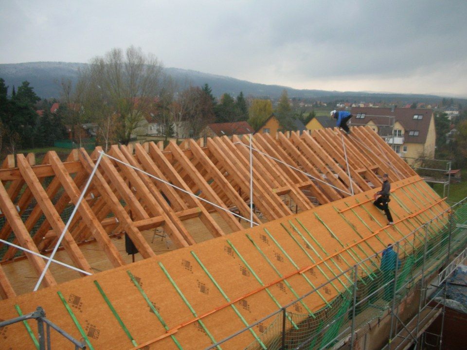 Dachneubau aus Holz
