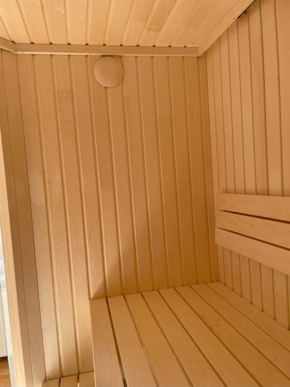 Holzbank in Sauna