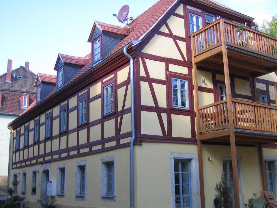 Seitenansicht eines Fachwerkhauses