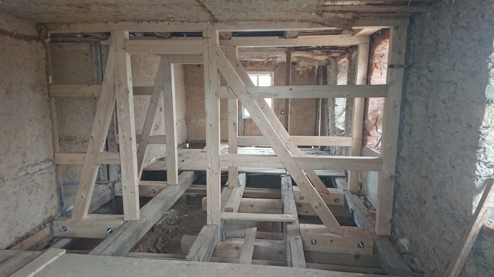 Dachstuhl eines Fachwerkhauses