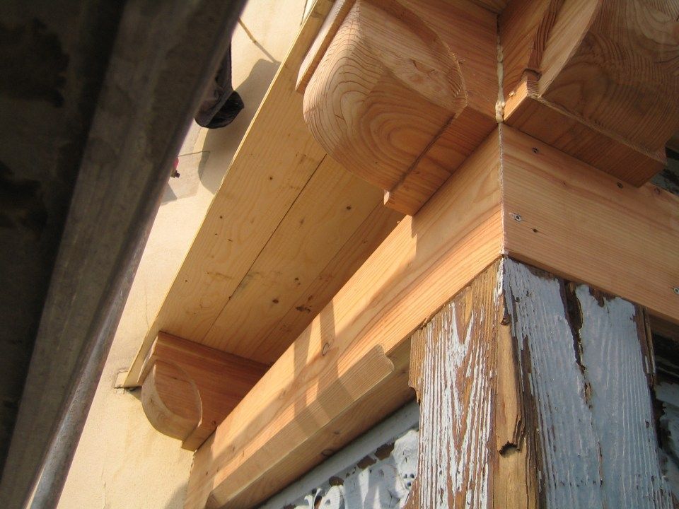 Detail von Holzarbeiten für ein denkmalgeschütztes Gebäude