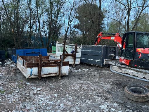 Parc de bennes à déchets disponibles en location