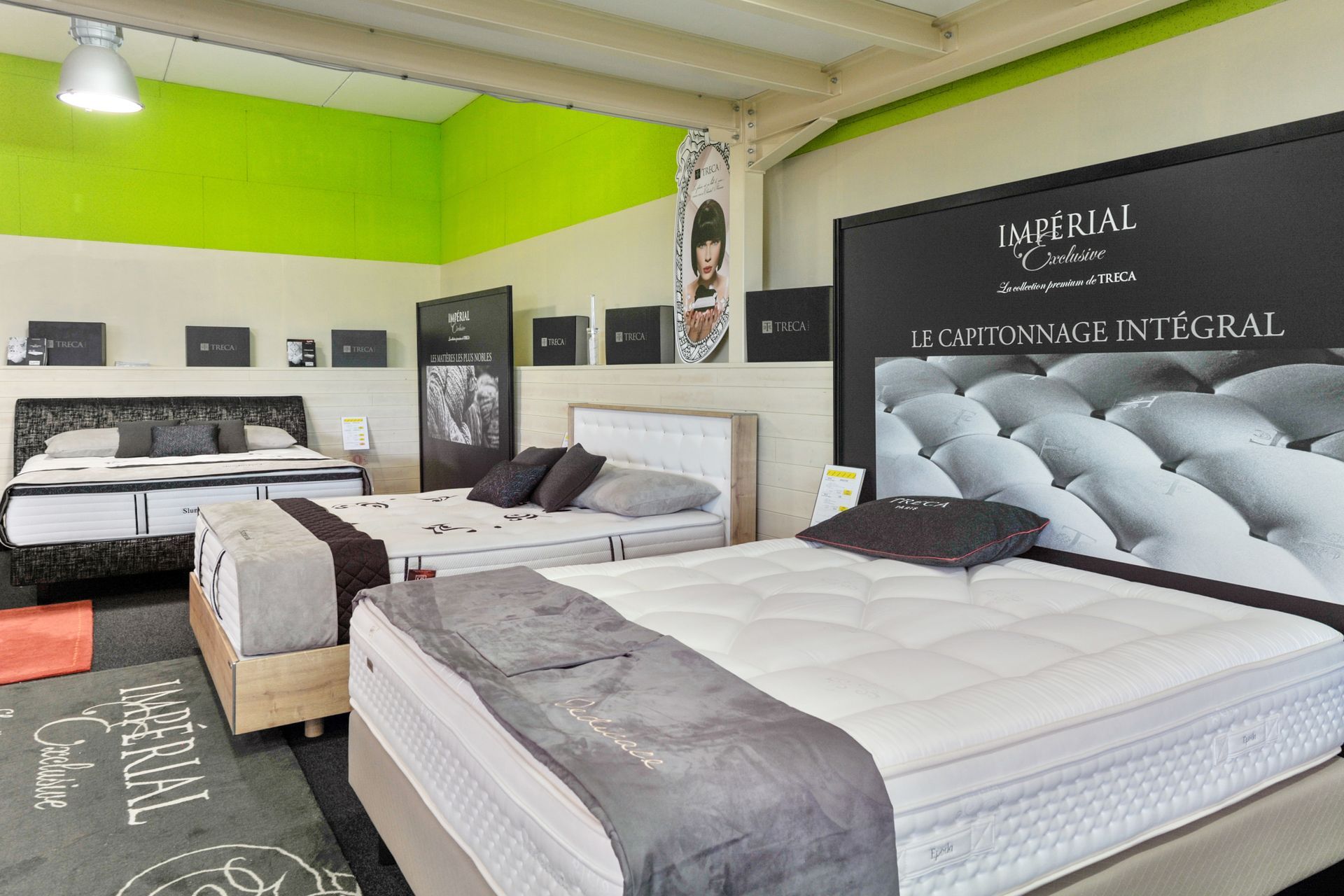 Showroom des matelas dans le magasin Au Bonheur du Dormeur