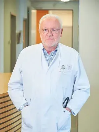 Dr. med. Karl-Heinz Göttl Facharzt für innere Medizin - Rheumatologie Angestellter Arzt