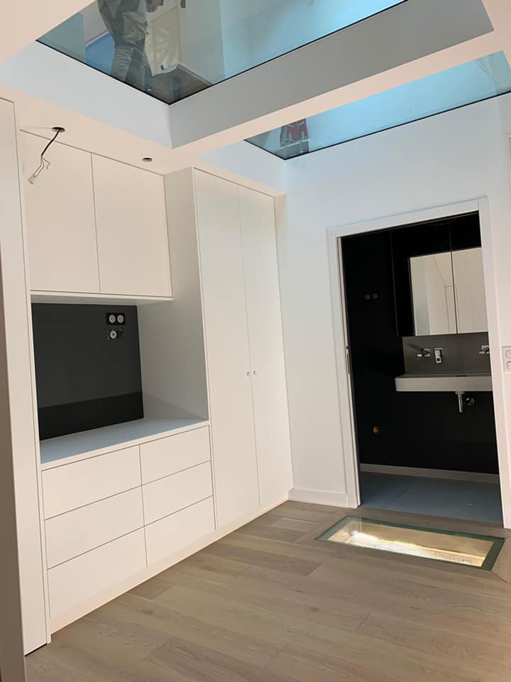 Installation dressing