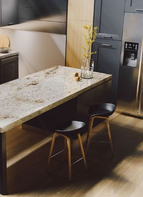Meuble de cuisine en marbre sol en bois