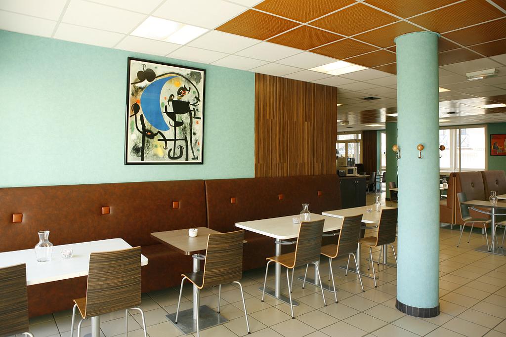 Salle de travail - établissement Acacias