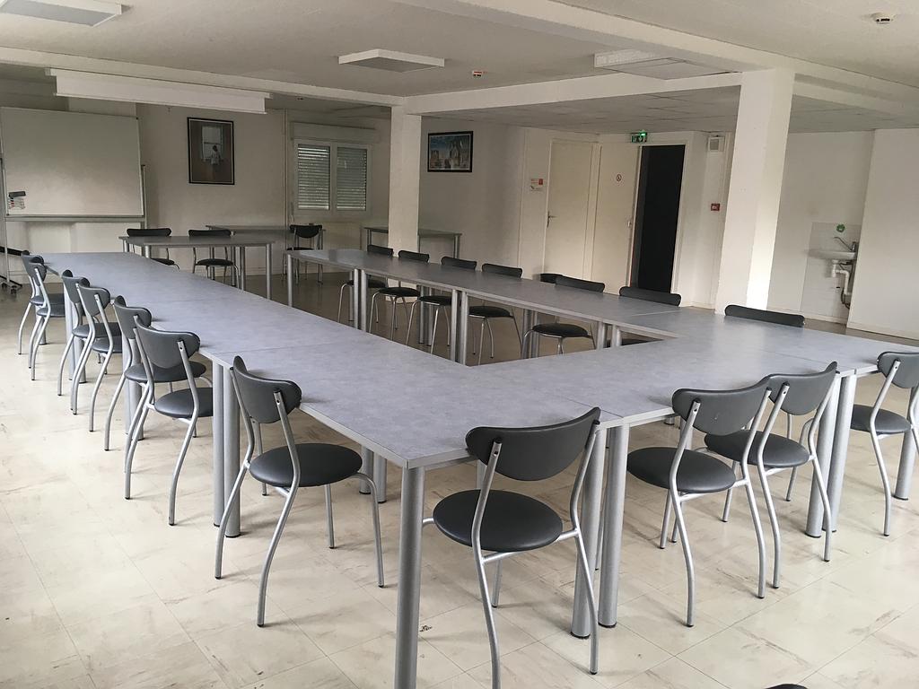 Salle de réunion Dali - établissement Acacias