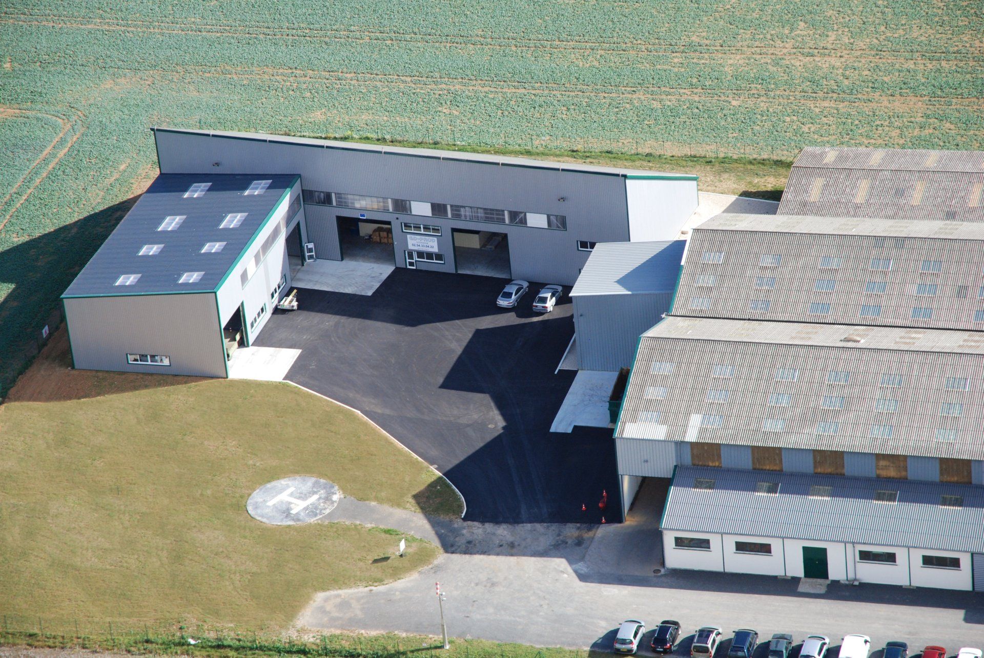 Corps de bâtiments industriels