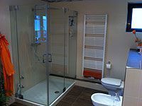 Badezimmer mit Luxus-Dusche