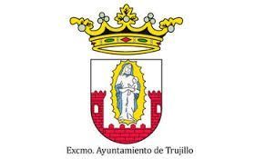 Un escudo de armas con una corona y una mujer sosteniendo un bebé.