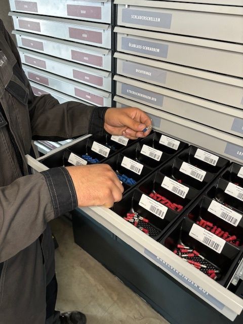 Mainfranken Logistik GmbH & Co. KG Ersatzteile in Autowerkstatt