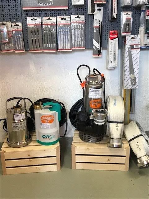 intérieur de l'atelier et outils