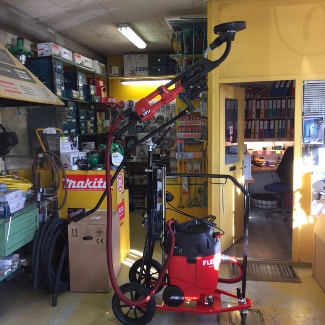 Préparation d'une station de ponçage pour plafond