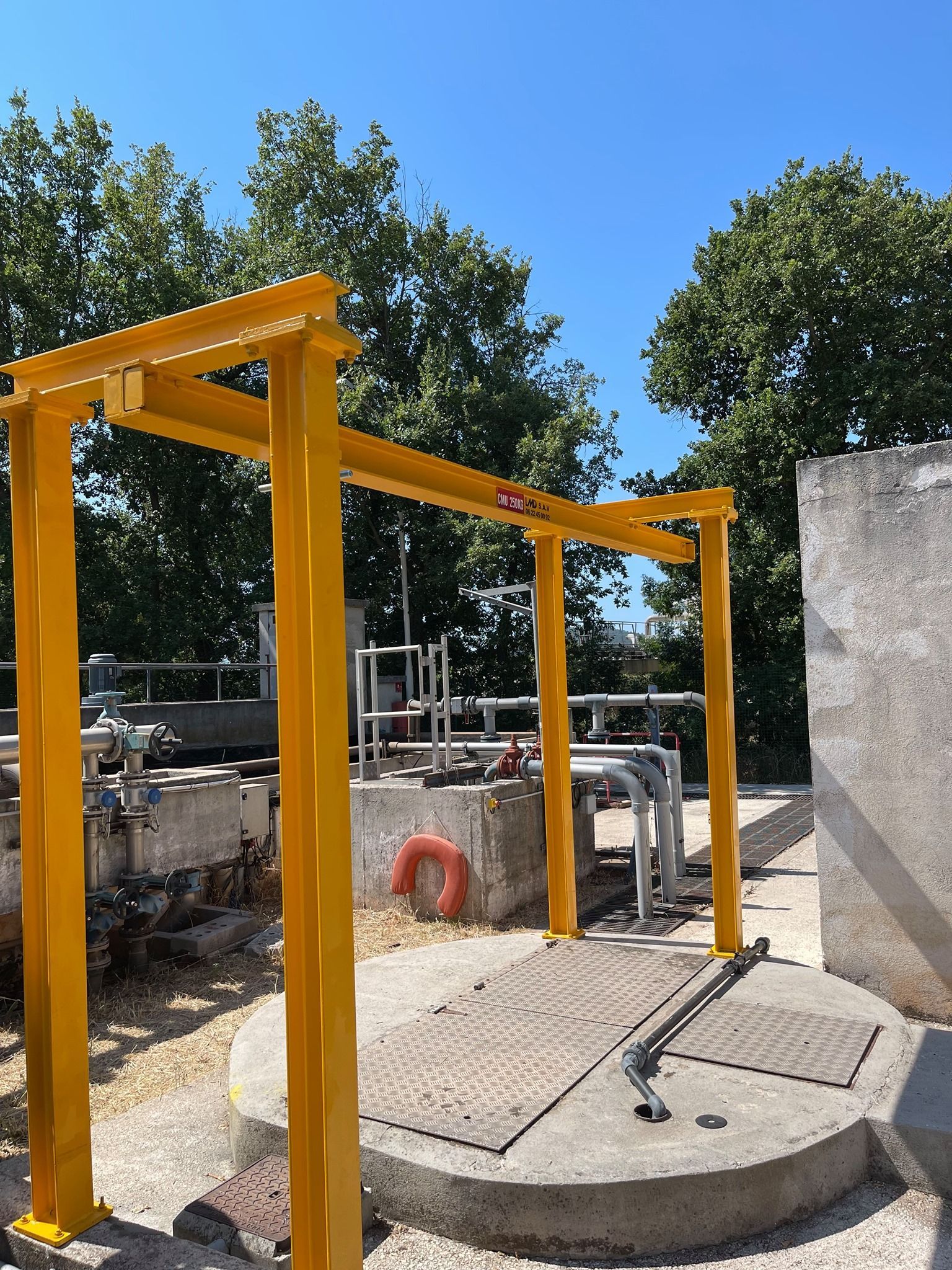 Petit pont de levage jaune