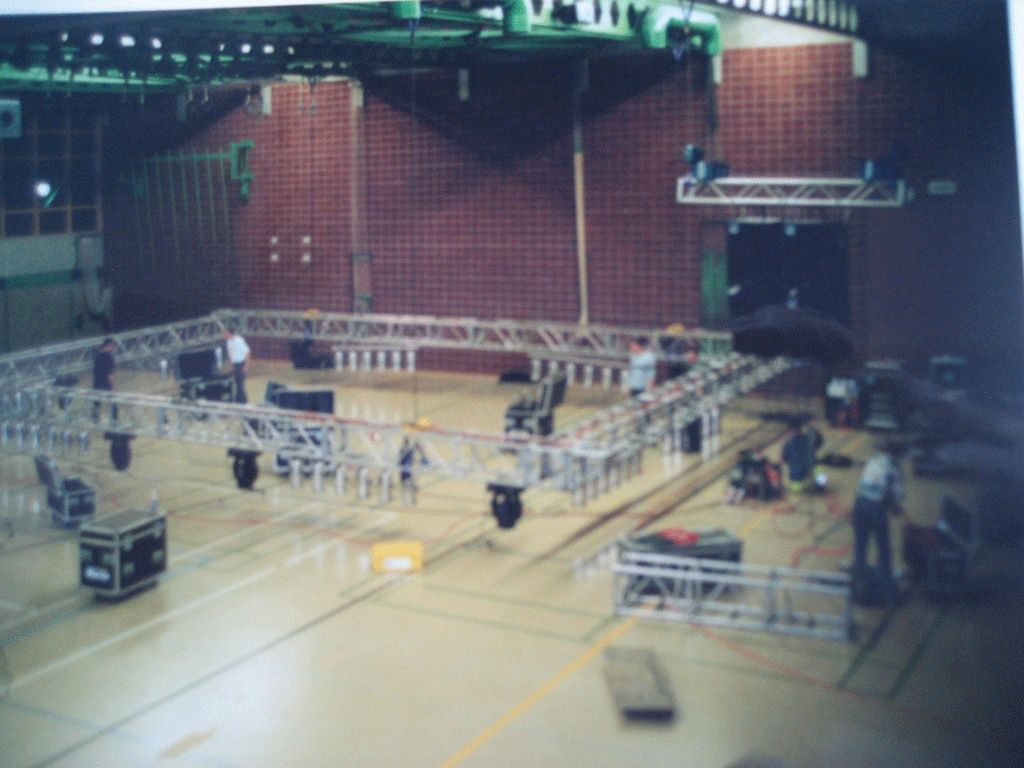 Veranstaltung wird vorbereitet, White Horse Live Anlagen