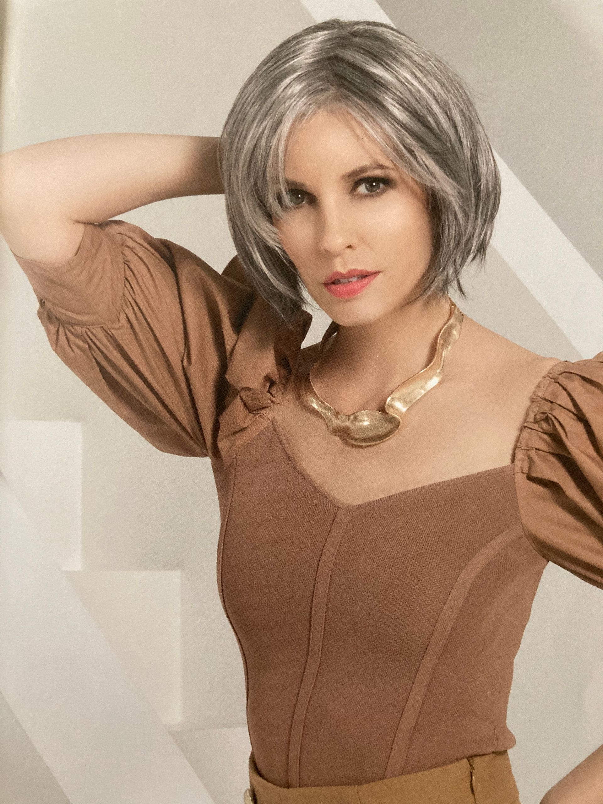 Perruque femme carré blanc