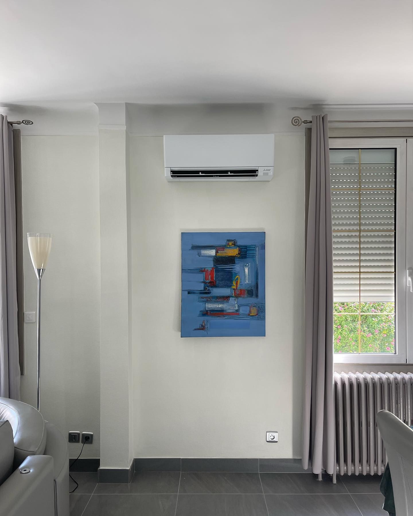 Bloc de climatisation sur un mur intérieur 6