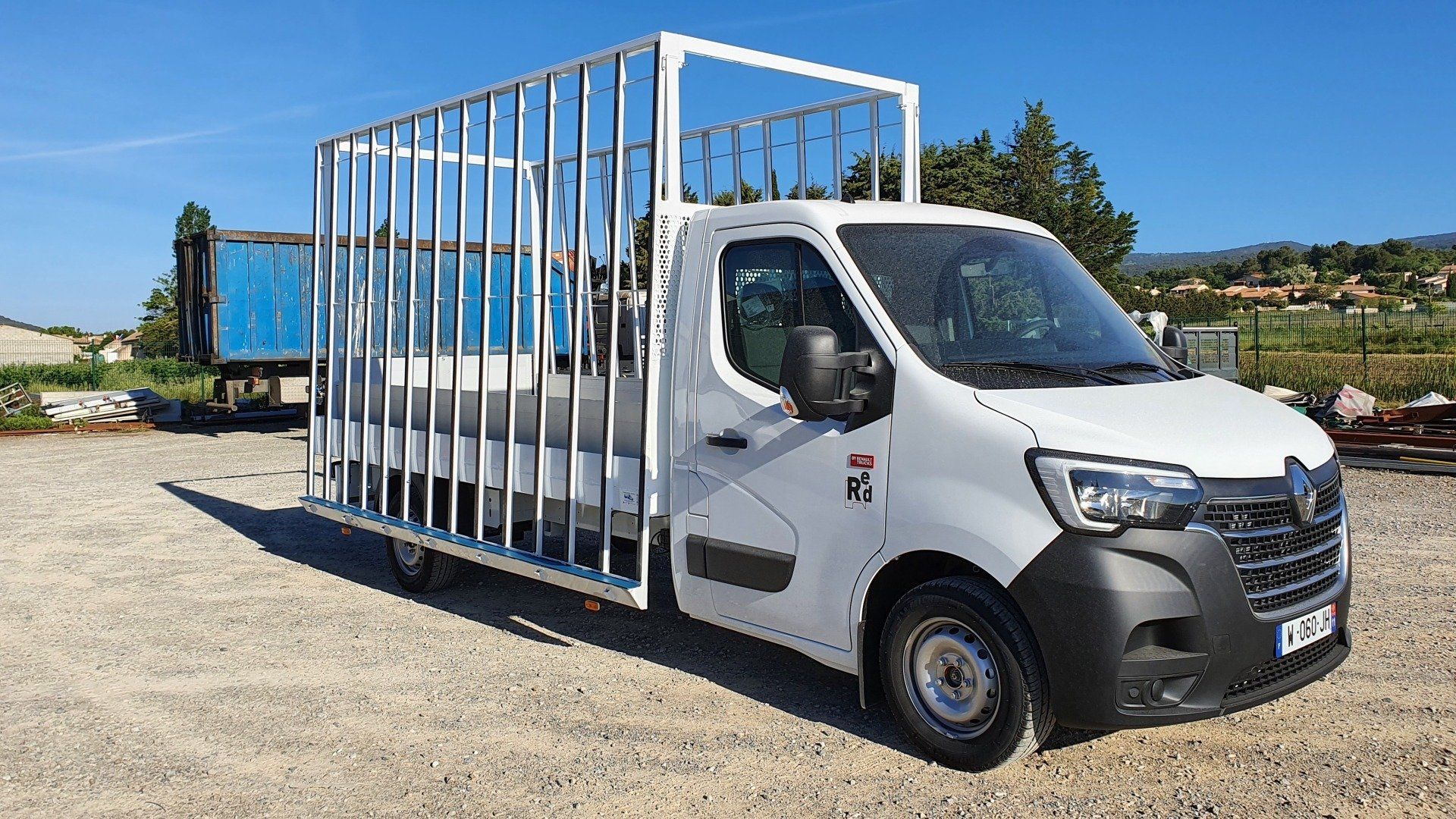 Aménagement véhicule utilitaire avec cage