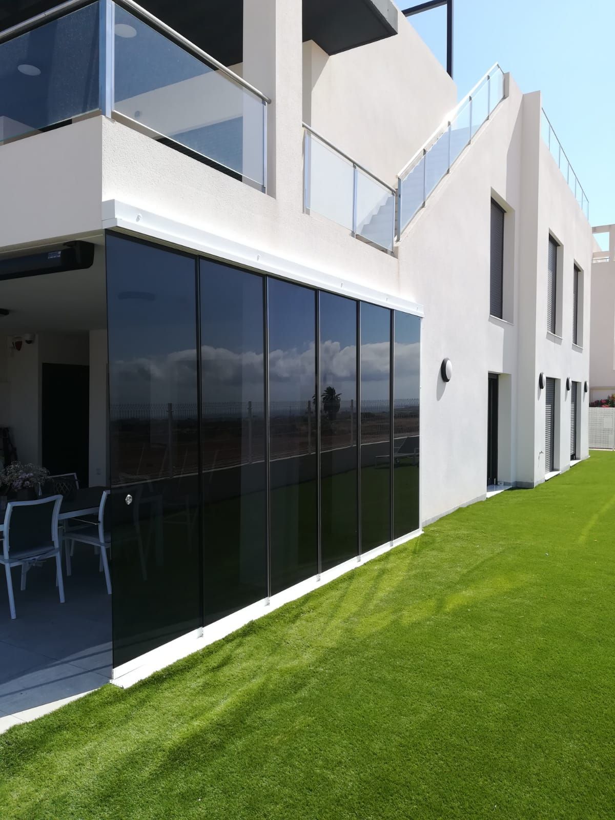 Cortinas de cristal correderas exterior en Alicante