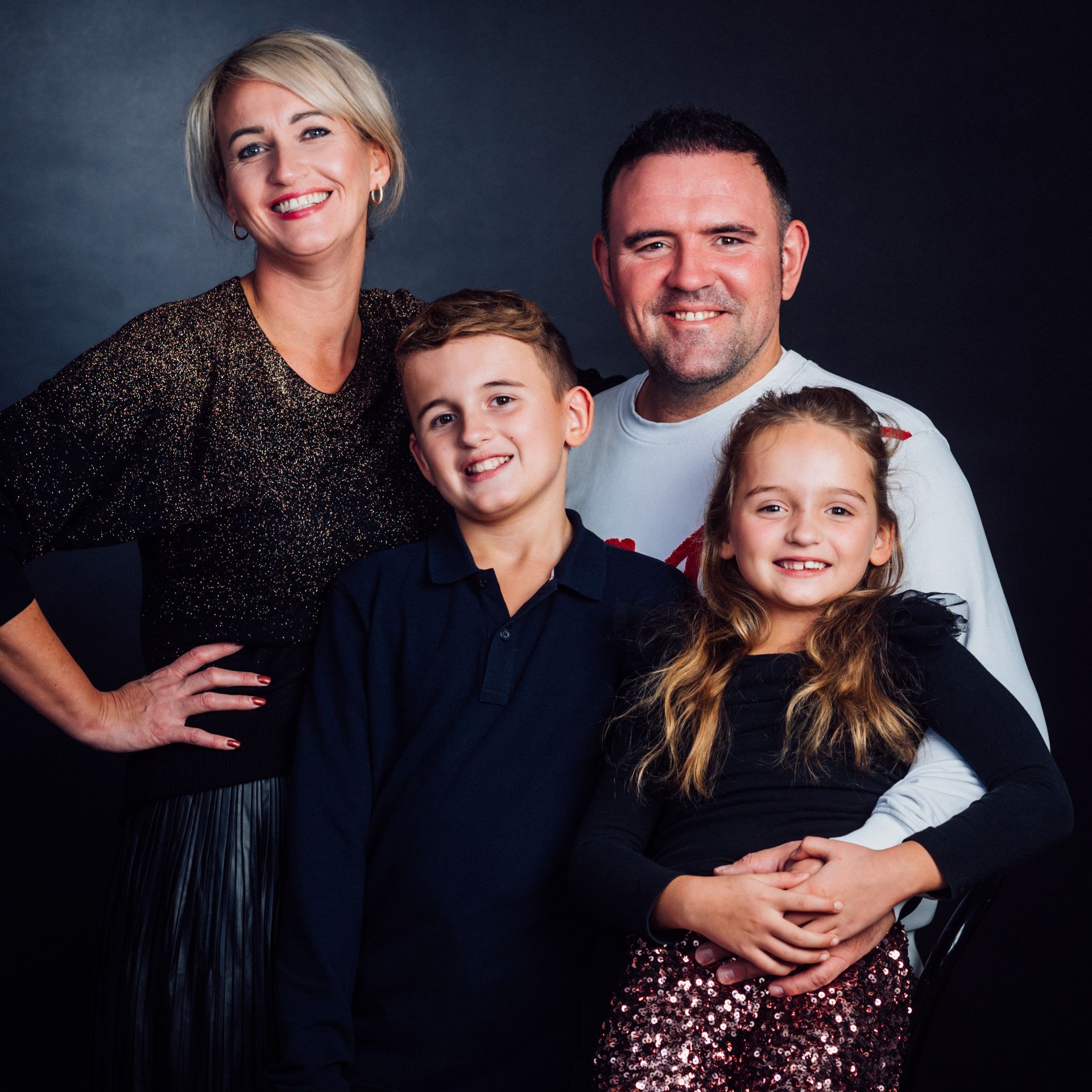 Familienfoto im Studio vier Personen Moers