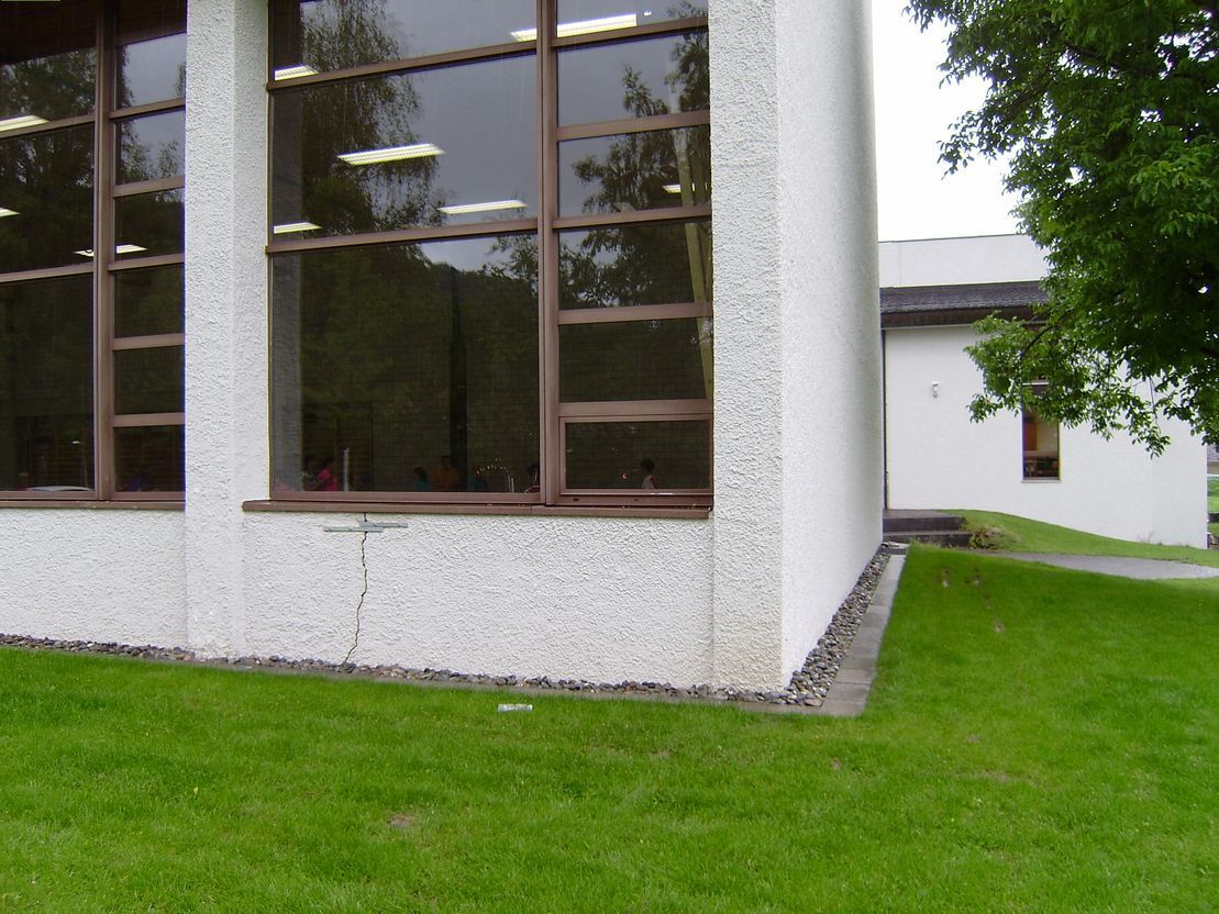 Oberembrach Schulhaus Zwigarten, Stabilisierung Fassade MZH