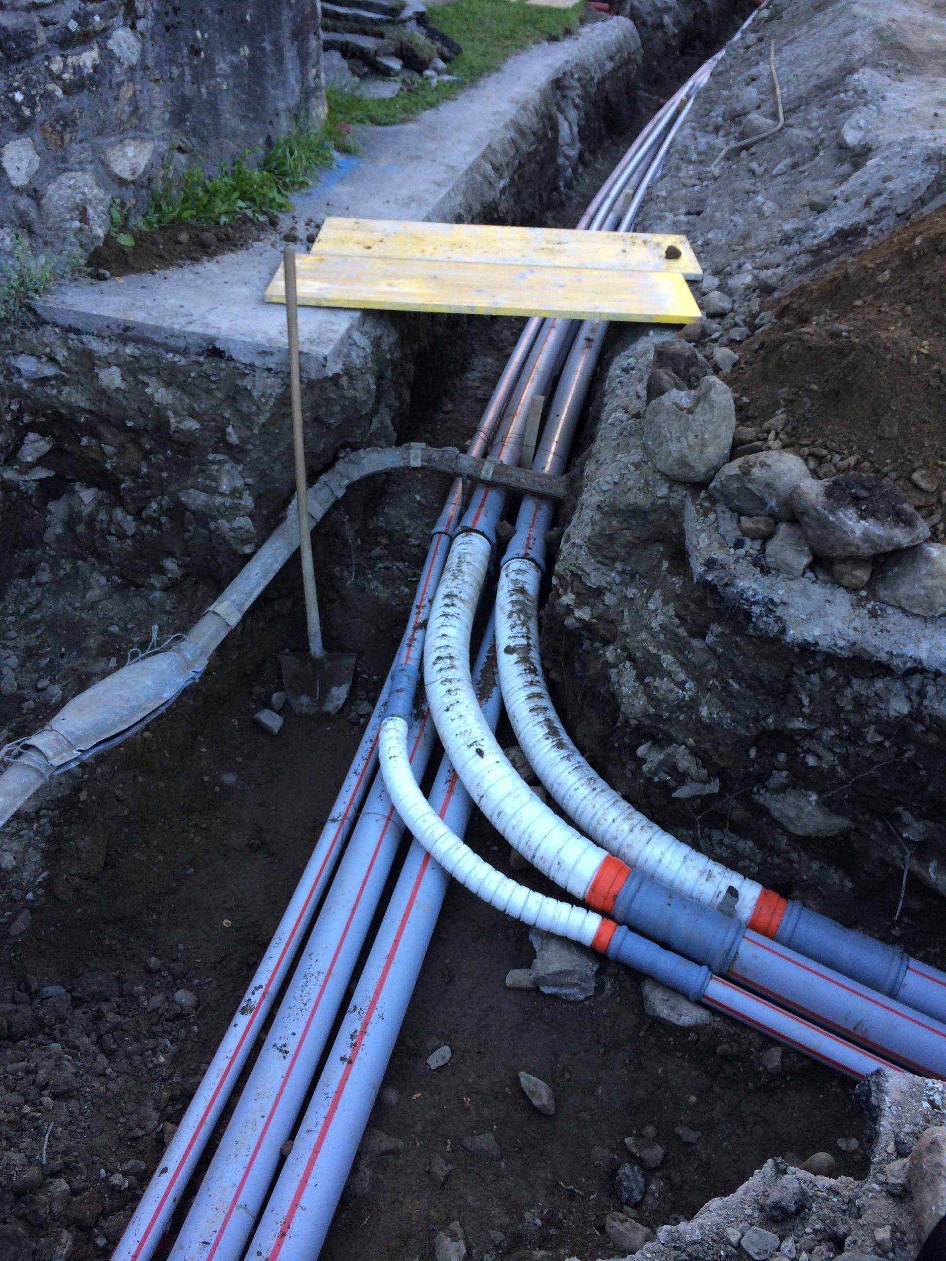 Creazione canalizzazioni - Rodesino impresa di costruzioni