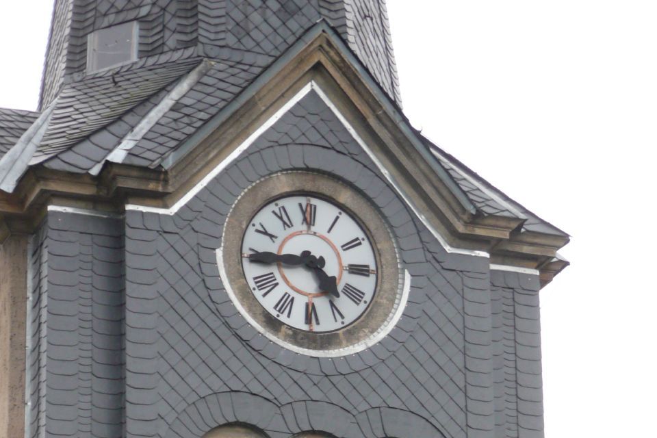 Dachdeckerfirma Gütter GbR – Turmuhr