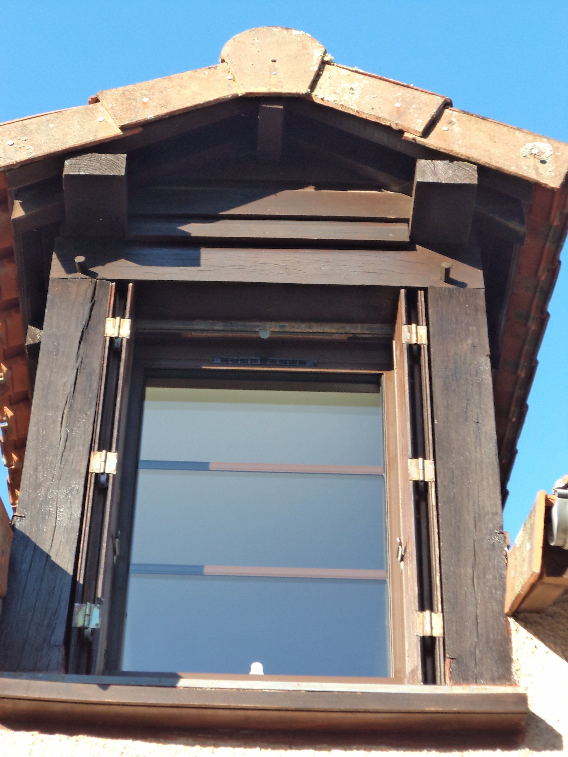 Fenêtre en alu, lucarne