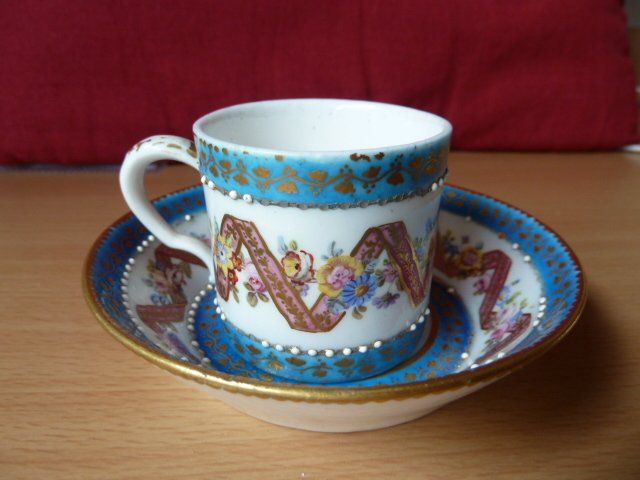 Céramique ancienne et moderne tasse