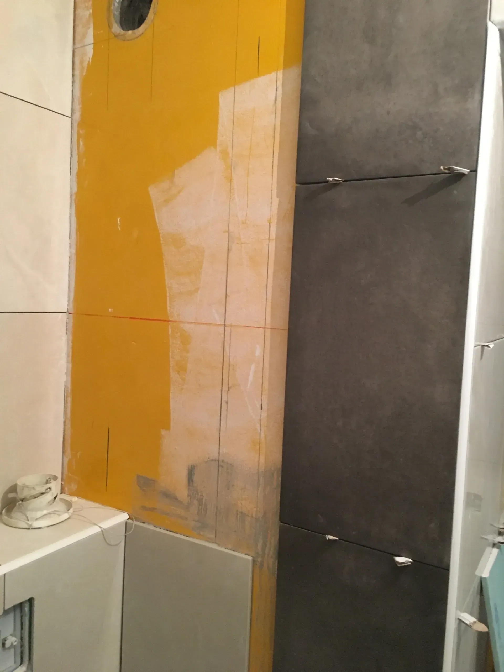 Préparation des surfaces pendant la rénovation