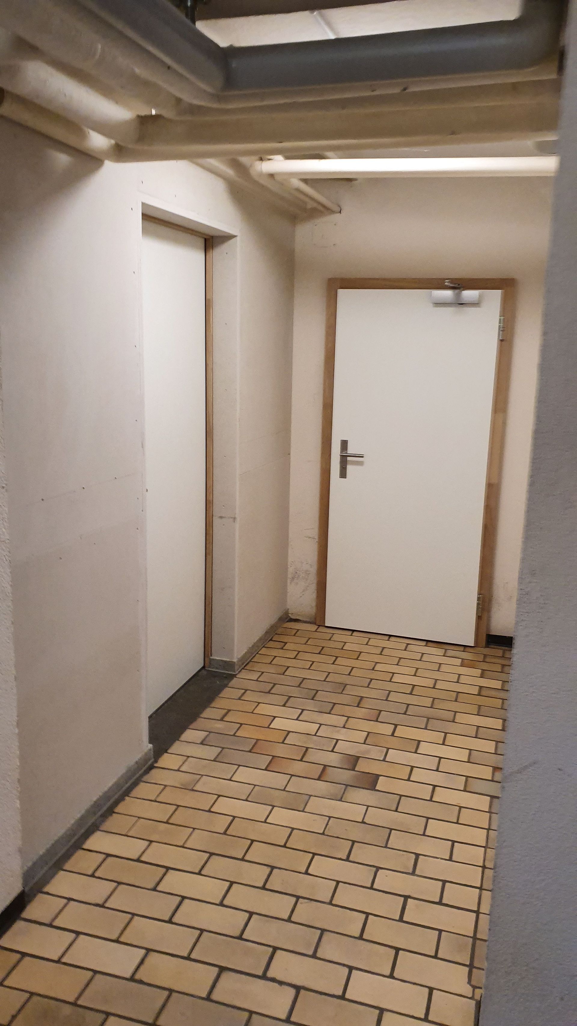Fliesenboden - Heusser-Montagen GmbH - Chur