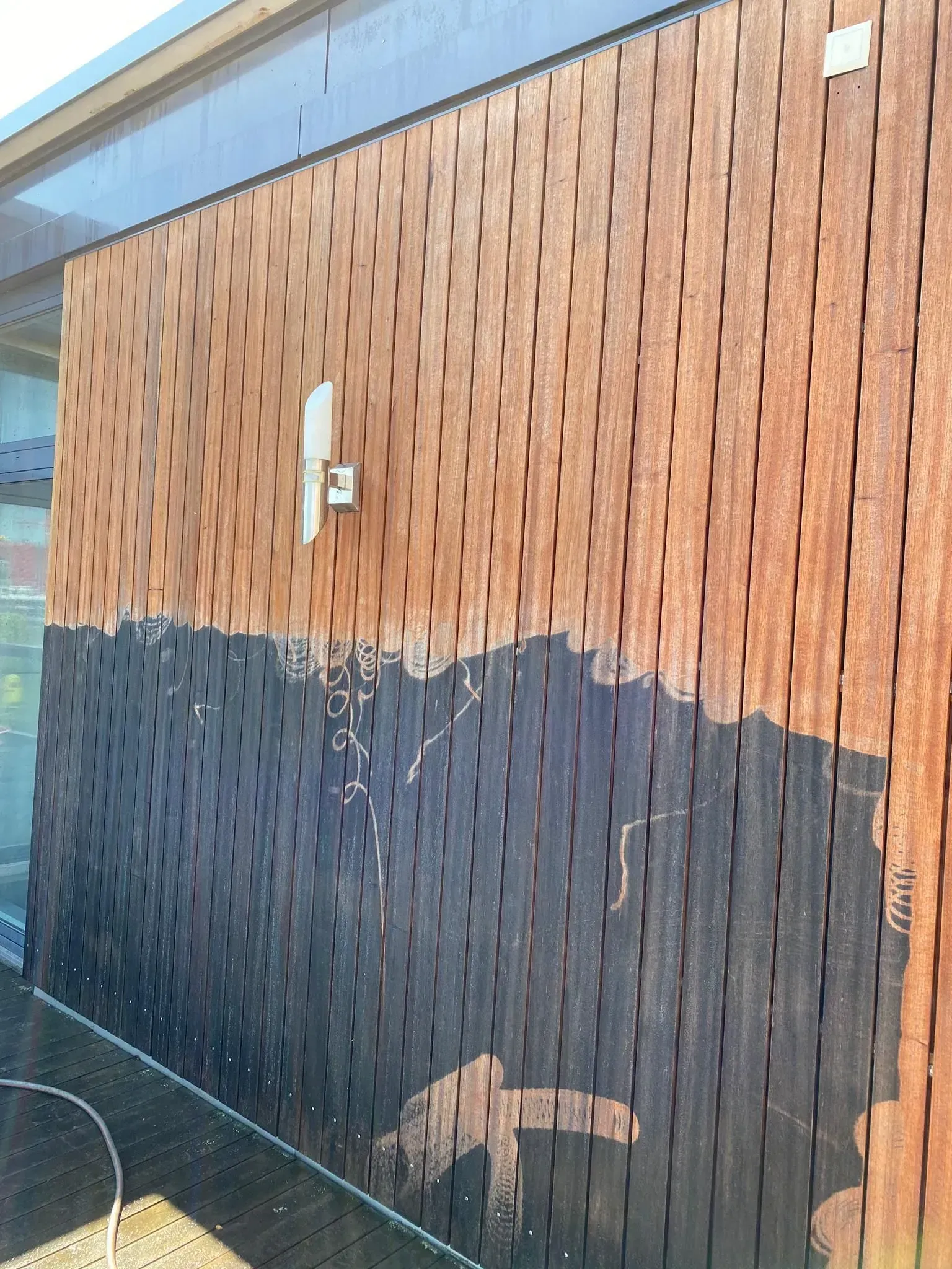 Holzfassade, Foto von Schär Reinigungen