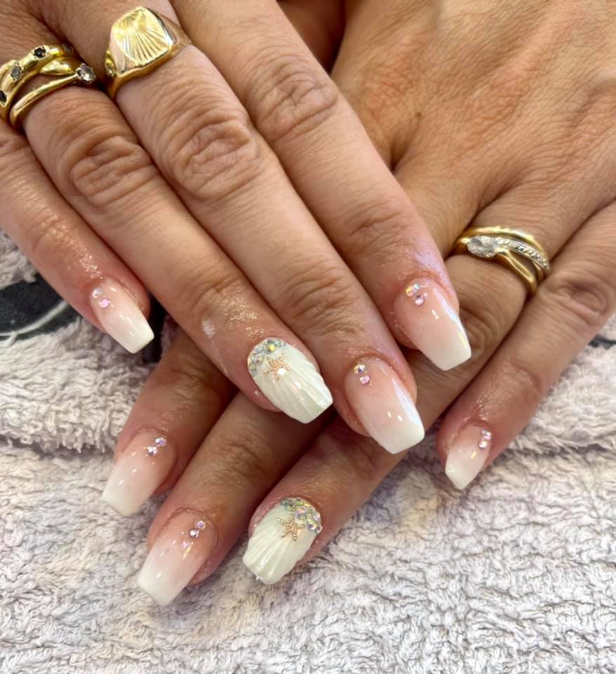 décoration onglerie strass babyboomer