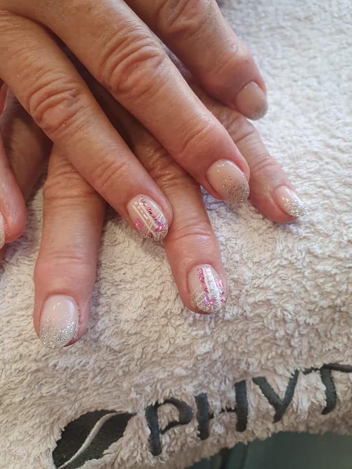 décoration ongle paillettes