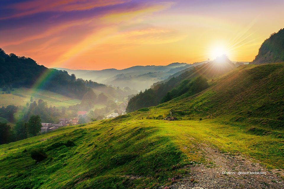 Sonnenaufgang in den Bergen