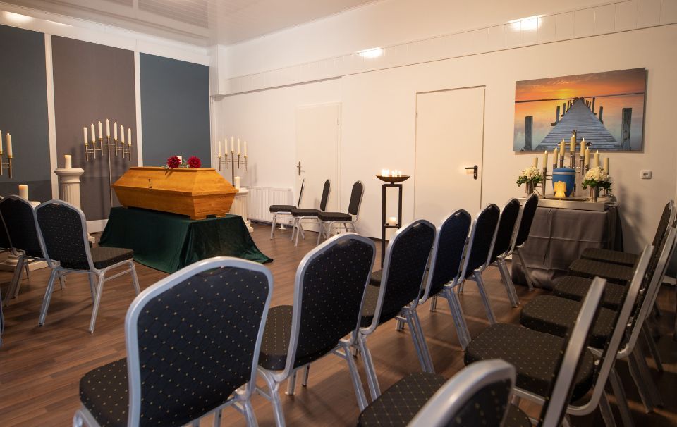 Raum für Trauerfeiern bei Himmelslicht Bestattungen in Hamburg