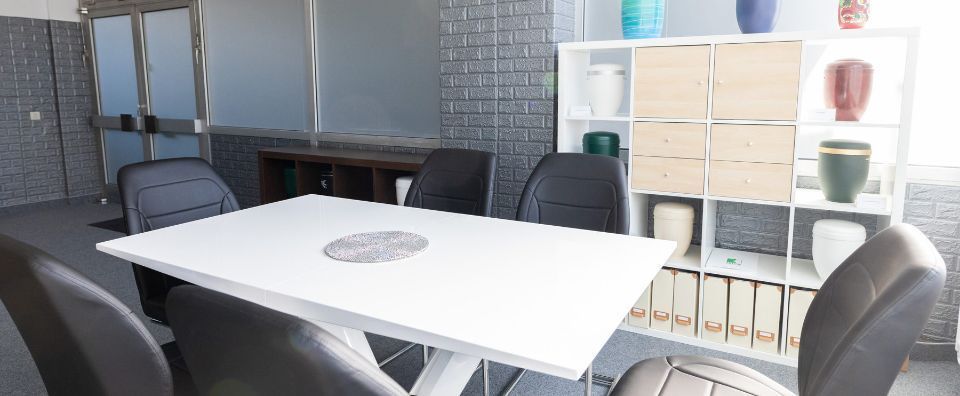 Besprechungszimmer von Himmelslicht Bestattungen in Hamburg