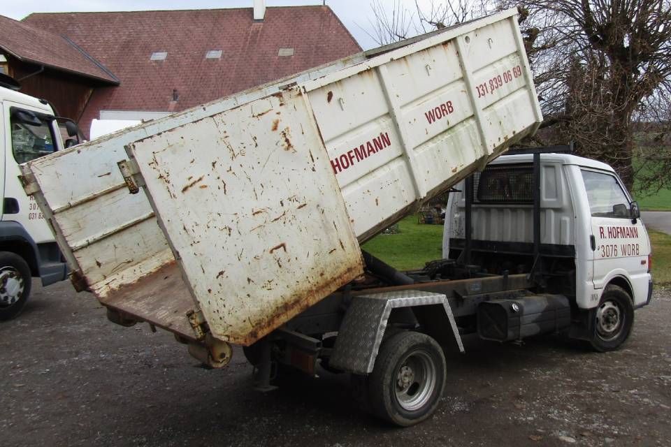 Hofmann Umzüge Muldenservice in Aktion