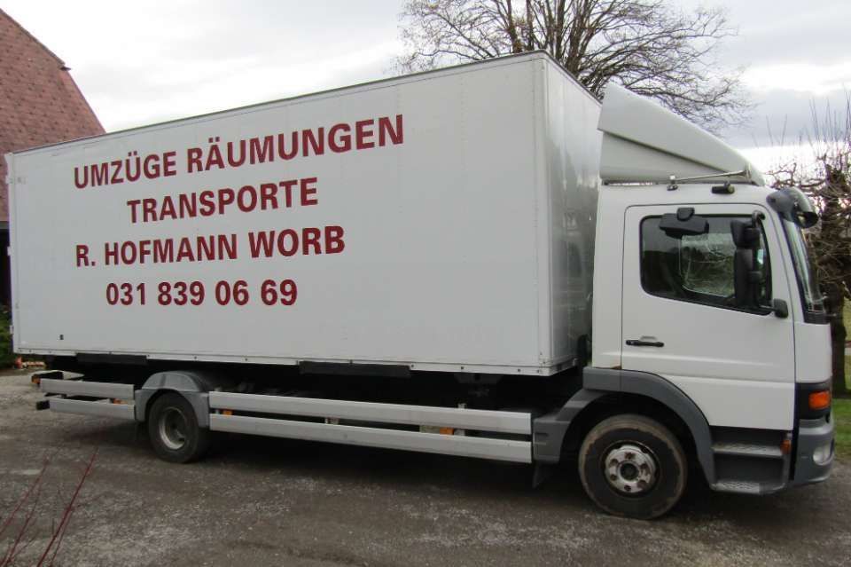 Lastwagen für Räumungen der Firma Hofmann Umzüge