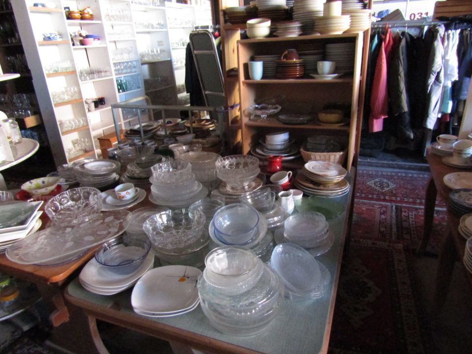 Glasschalen auf den Flohmarkt