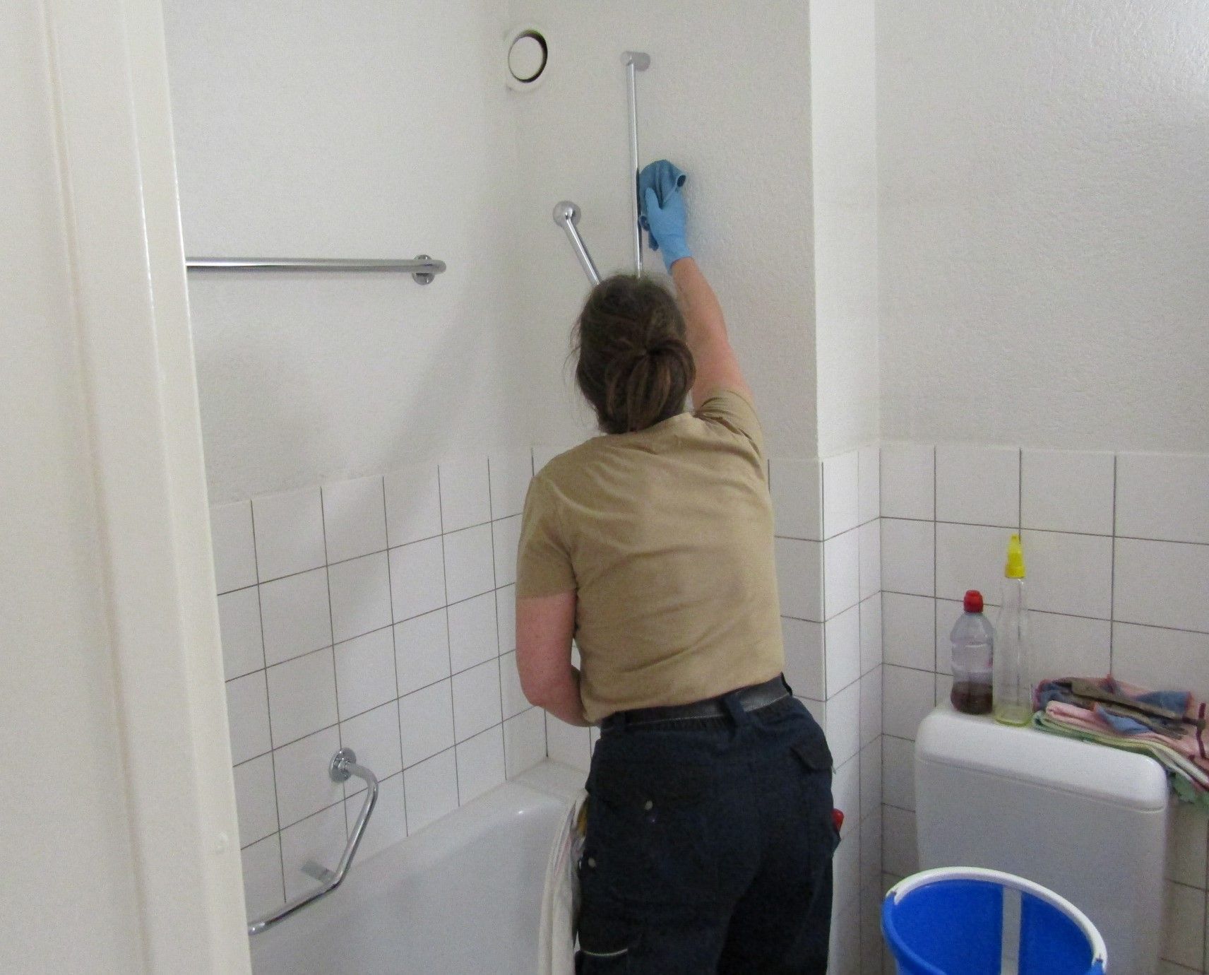 Reinigung der Dusche