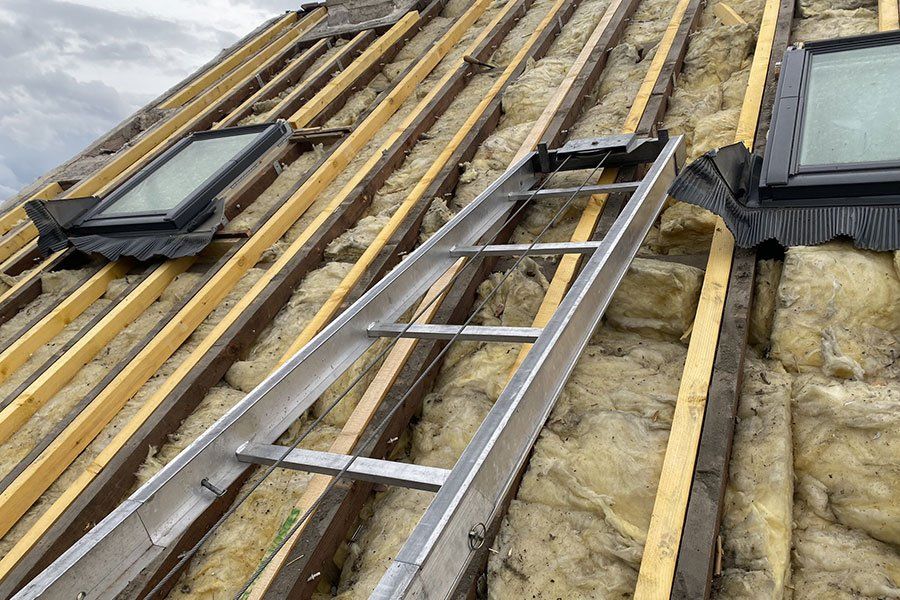 Une charpente en cours de rénovation