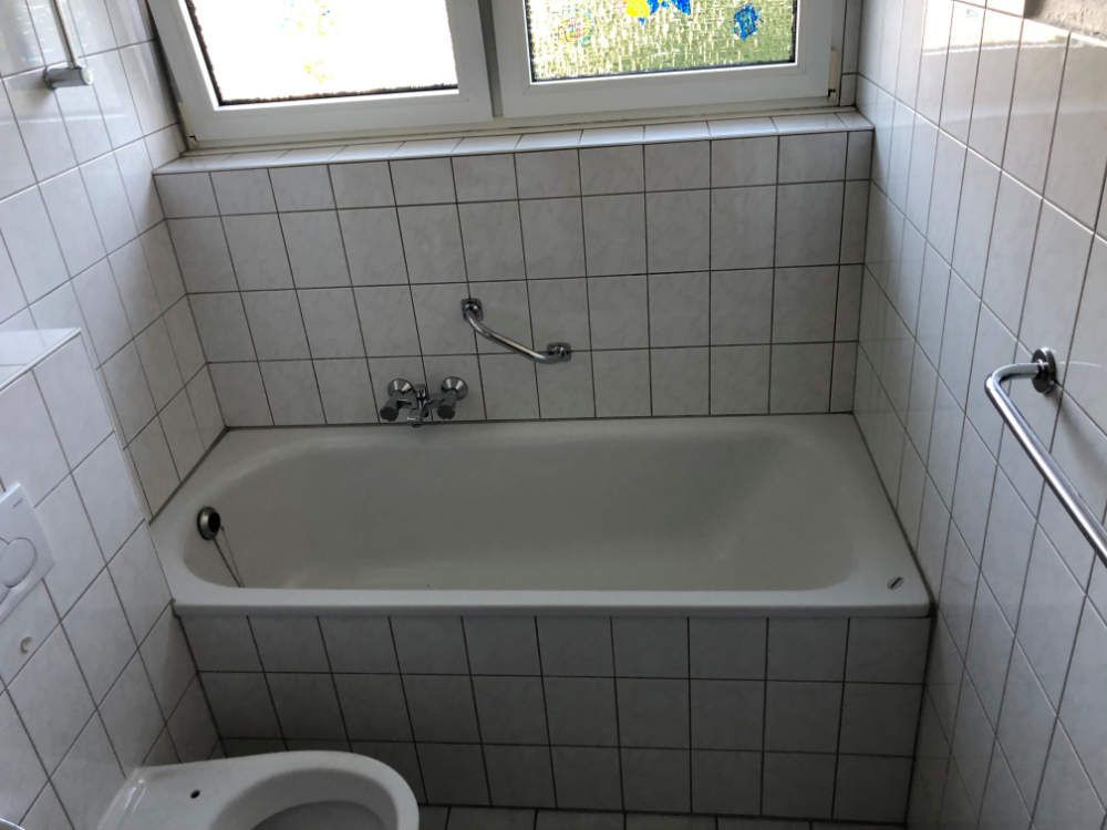 Wannen Wöhner | 0800 330 46 49 | Badewannenaustausch | Altersgerechte Badumbauten