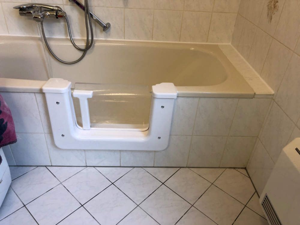 Wannen Wöhner | 0800 330 46 49 | Badewannenaustausch | Altersgerechte Badumbauten