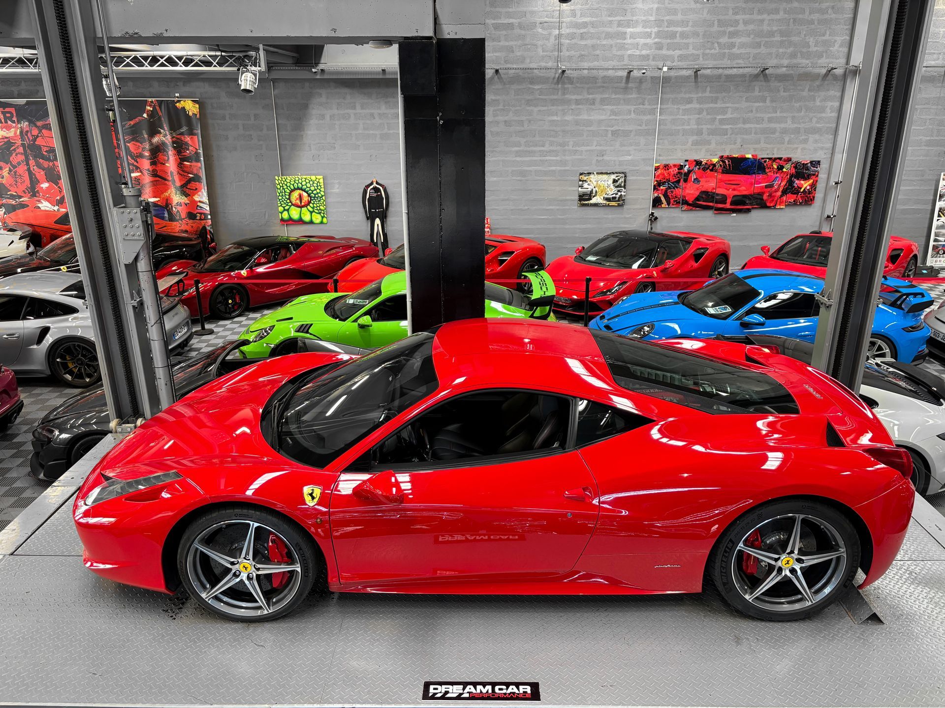 Ferrari 458 ITALIA V8 570 – CARBONE – SUIVI LIMPIDE