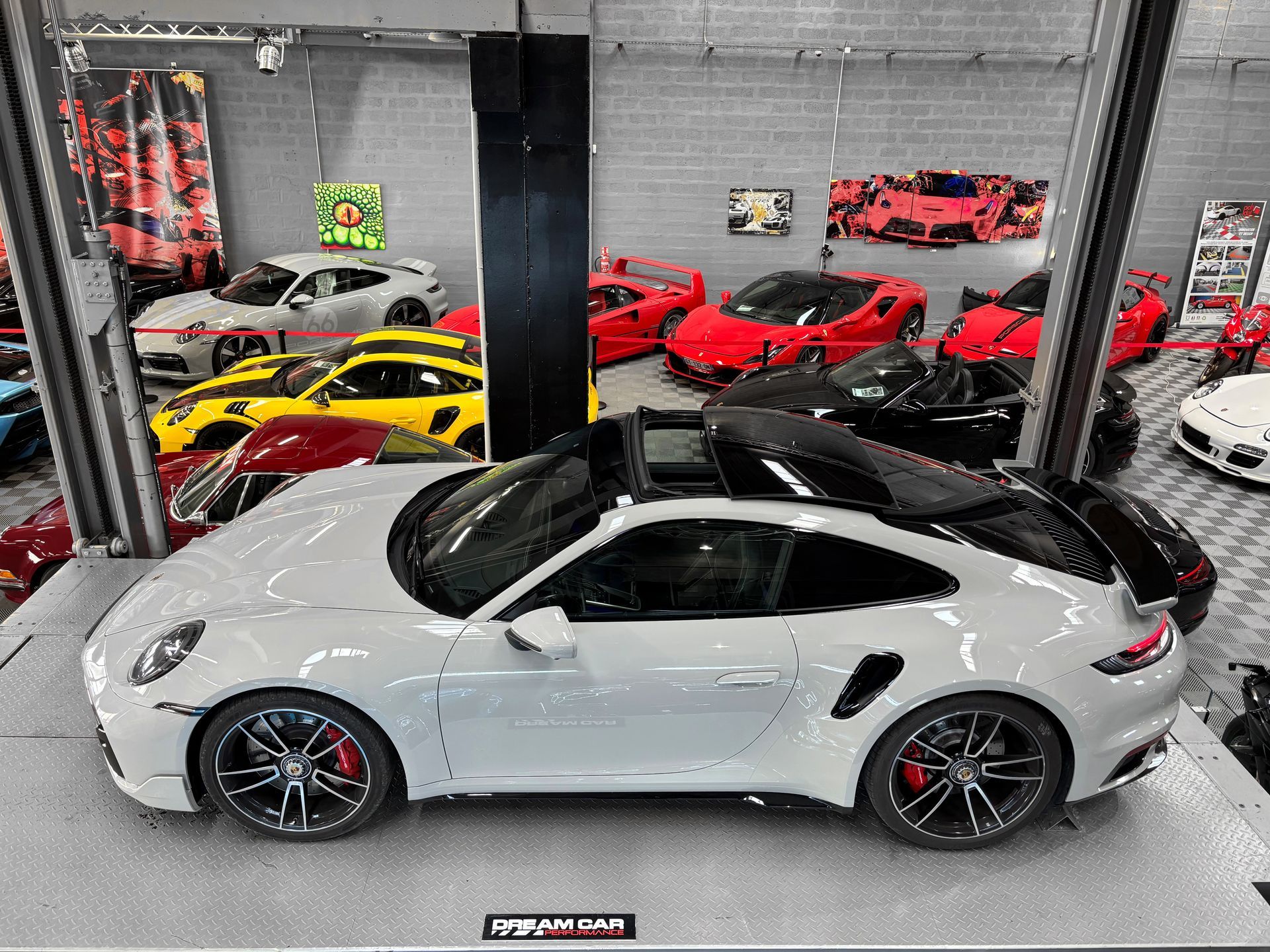 Porsche 992 TURBO – GRIS CRAIE - PANO – SPORT DESIGN