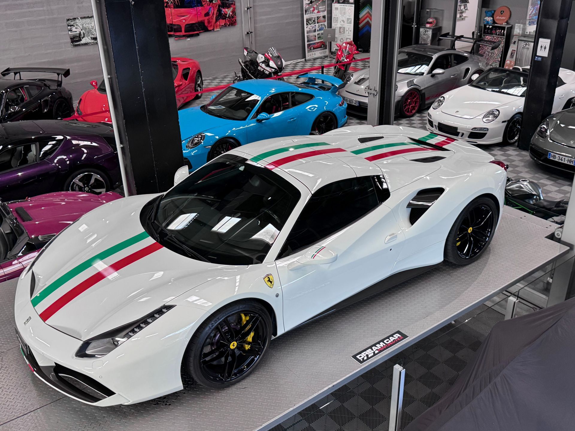 FERRARI 488 SPIDER – carbone – display passenger – lift – télémétrie - JBL